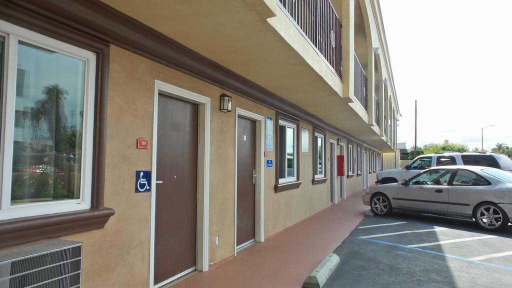 New Bay Motel 2*